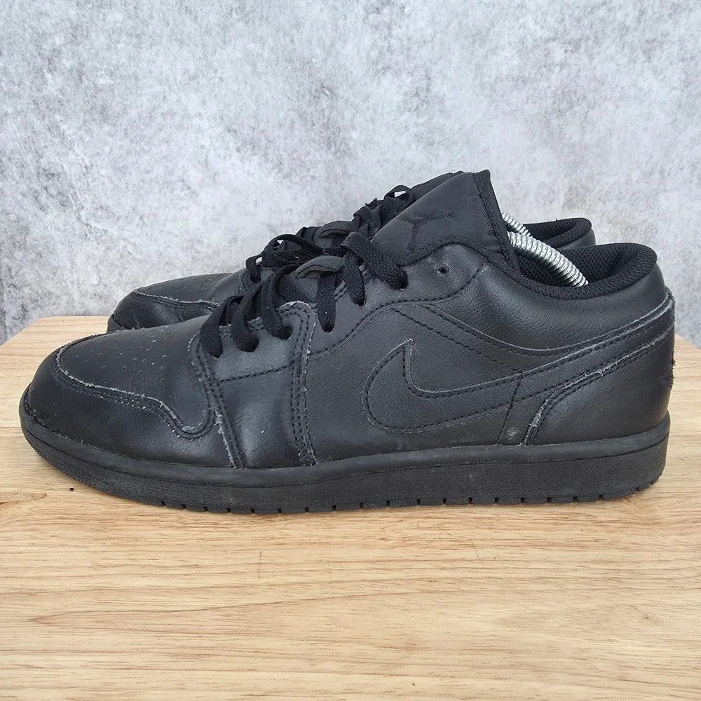 Air Jordan 1 Low Sneaker Mens 10 Triple Black Leather Retro 553558-093 Shoe